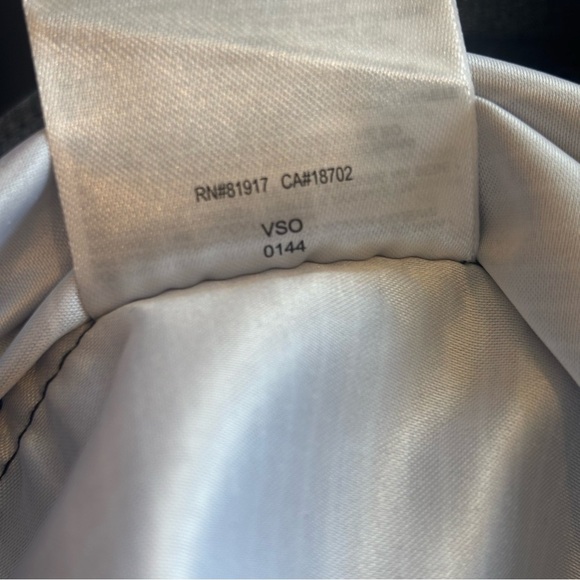 HURLEY Boys Black Striped Swim Shorts Board Shorts Size 16 28” Inseam 9” NWT - Picture 3 of 15